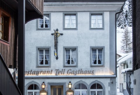 Restaurant-Gasthaus-Tell-Andermatt-Aussen